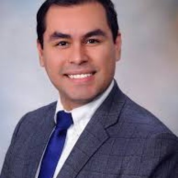 Dr. Roberto Simons-Linares