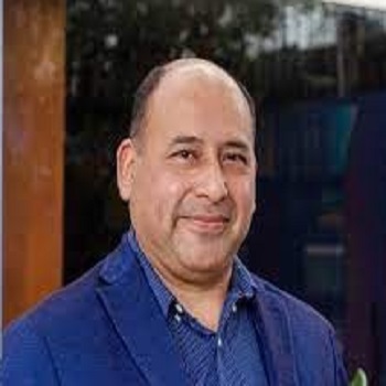 Dr. Alejandro Piscoya
