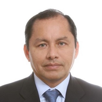 Dr. Gustavo Tóala