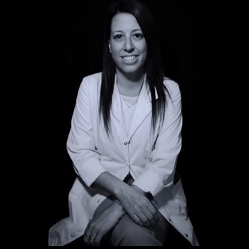 Dra. Andrea Alejandra Curia