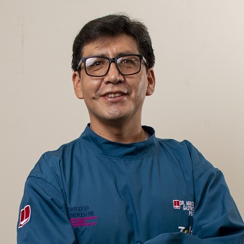 Dr. Mircko Cabrera Ballesteros