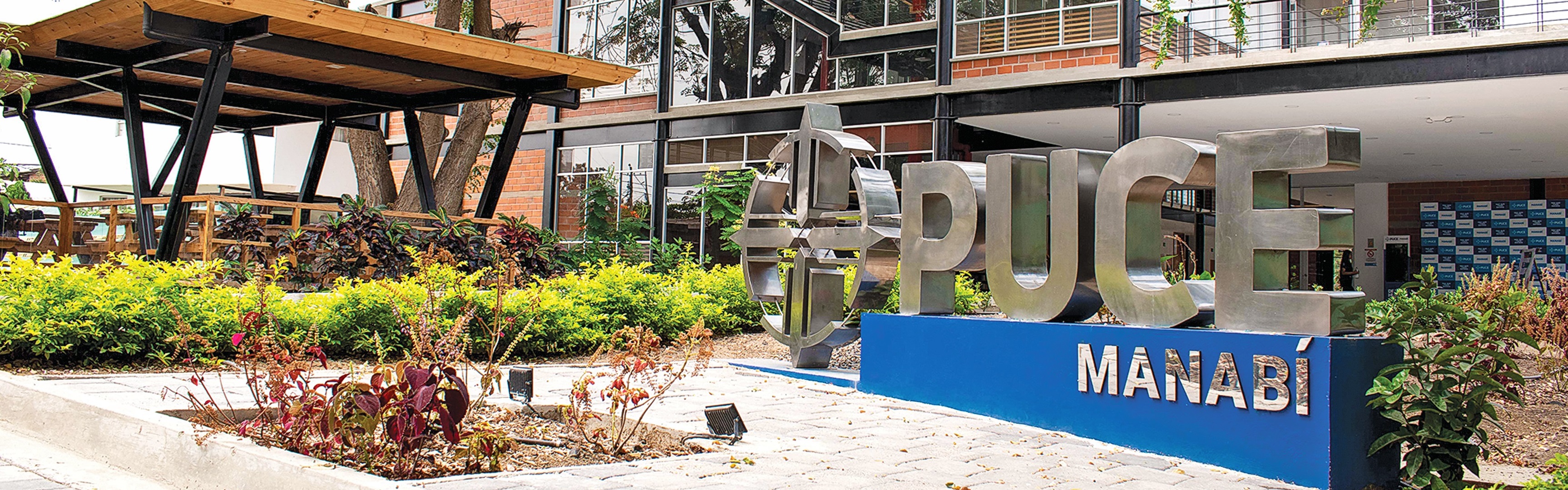 PUCE Manabí
